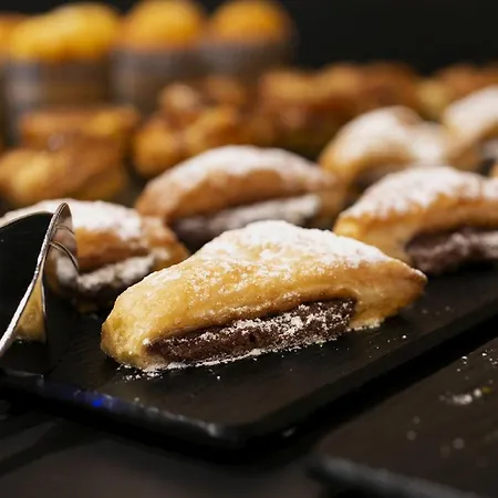 Szálloda Delfin 4 Sup