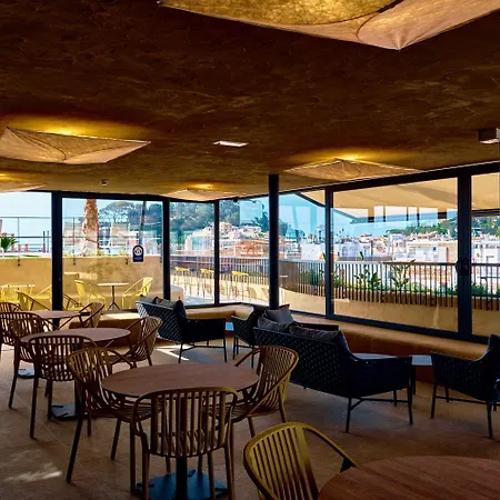 Delfin 4 Sup 4* Tossa de Mar