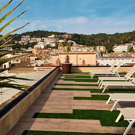 Szálloda Delfin 4 Sup 4*