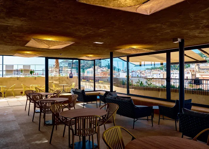 Delfin 4 Sup 4* Tossa de Mar