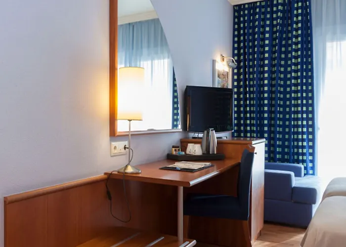 Hotel Delfin 4 Sup Tossa de Mar