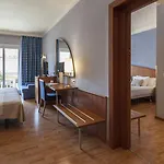 Delfin 4 Sup Hotel 4*