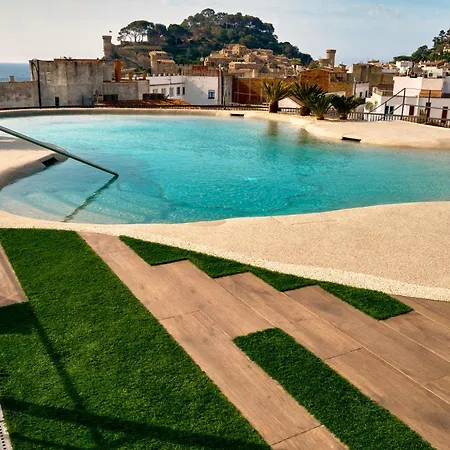 Delfín 4* Tossa de Mar