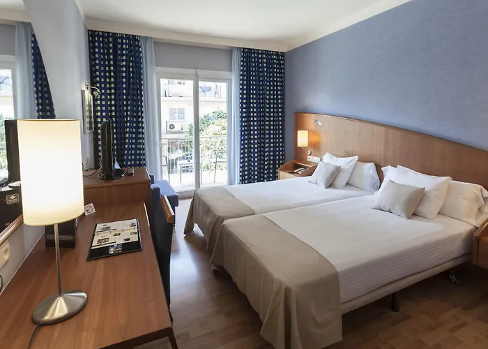 Hotel Delfin 4 Sup Tossa de Mar